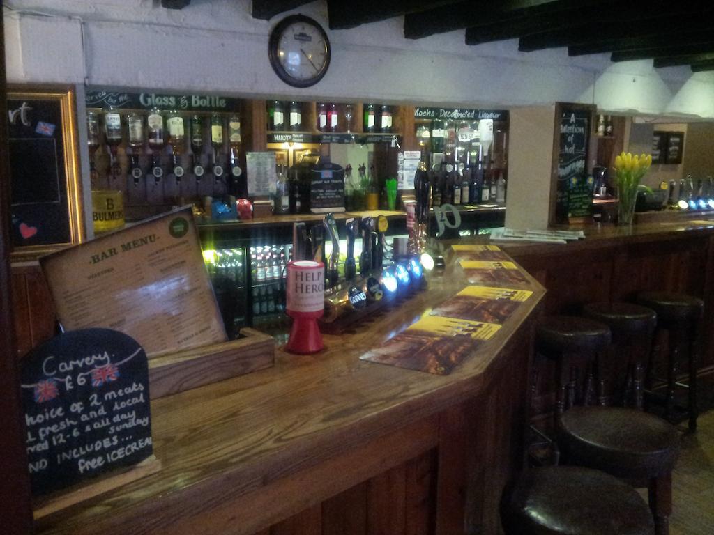The Bull Hotel Downton  Eksteriør bilde
